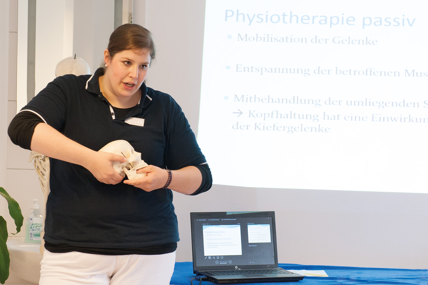 Physiotherapeutin Ann-Kathrin Hellwig
